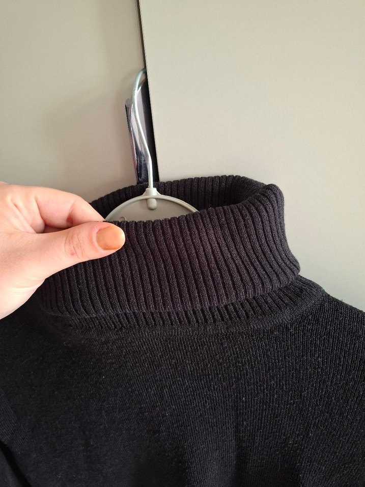 Kadın Siyah Balıkçı Yaka Triko Kazak - Görsel 3