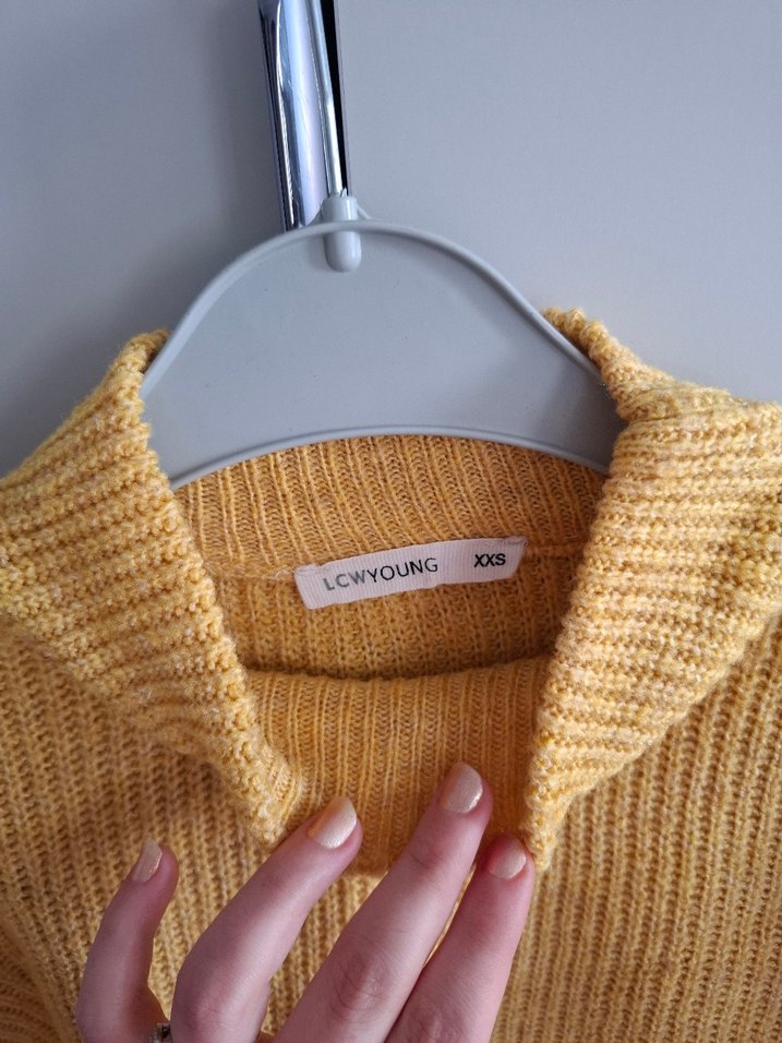 Sarı Yüksek Yakalı Örgü Kadın Kazak - Görsel 3