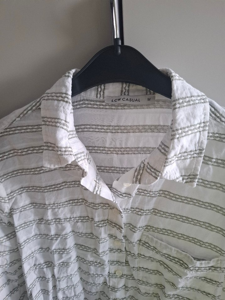 Düğmeli Uzun Kollu Beyaz Gömlek - Görsel 4