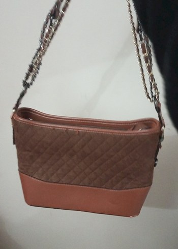 Zincir Detaylı Kahverengi Kadın Süet Çanta - Görsel 4