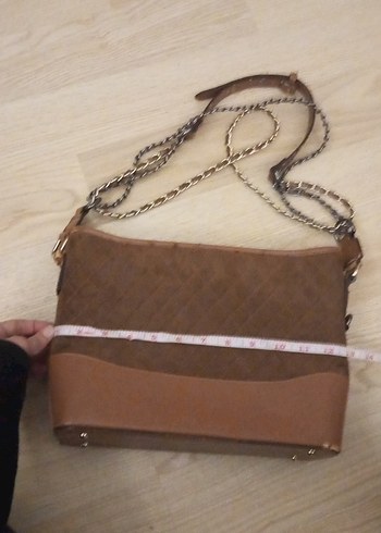 Zincir Detaylı Kahverengi Kadın Süet Çanta - Görsel 7