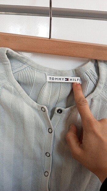 38 Beden Tommy Hilfiger tişört