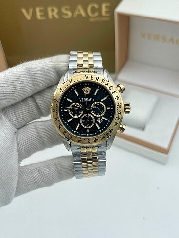 Versace saat