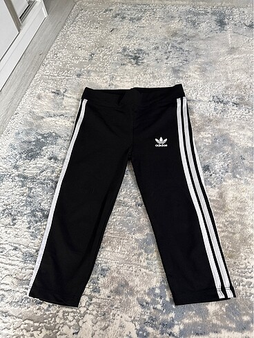 Adidas kısa Tayt