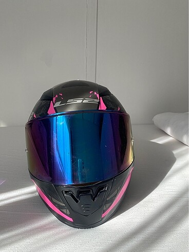 Ls2 kadın kask