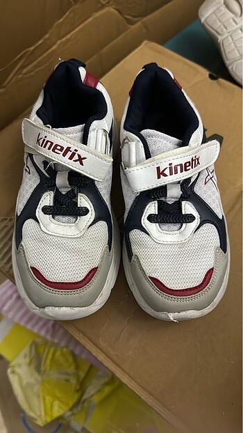 Kinetix unisex