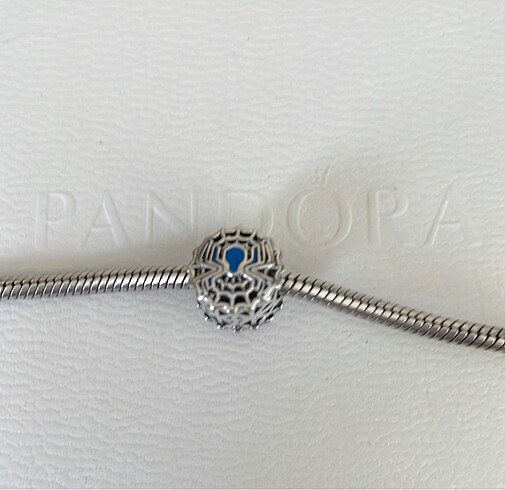  Beden Pandora Örümcek Adam charm