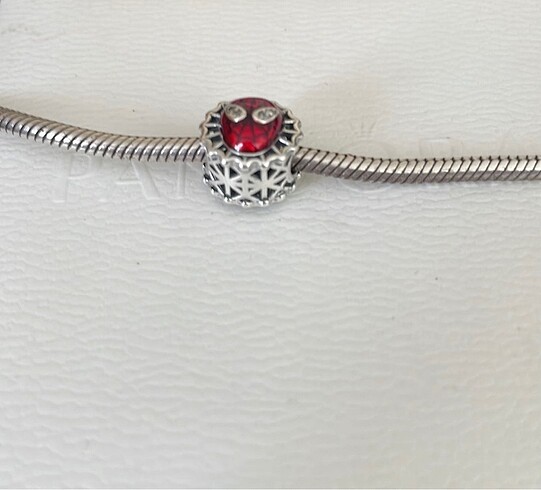 Pandora Pandora Örümcek Adam charm