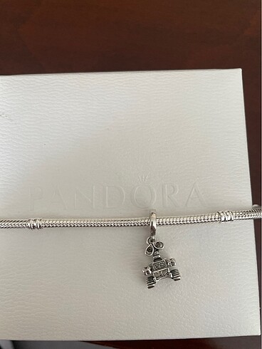 Pandora Disney Wall-E charm