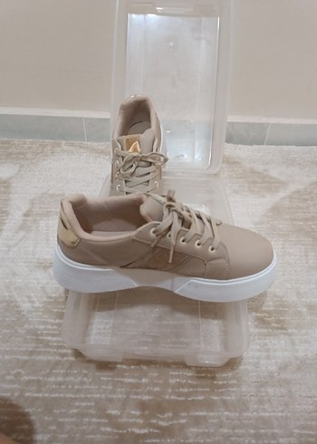 Bej Kadın Dolgu Topuklu Spor Ayakkabı - Görsel 2