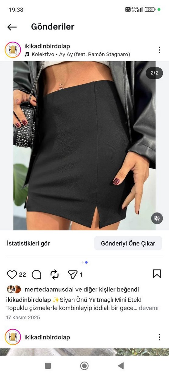 Siyah Önü Yırtmaçlı Mini Etek - Görsel 2