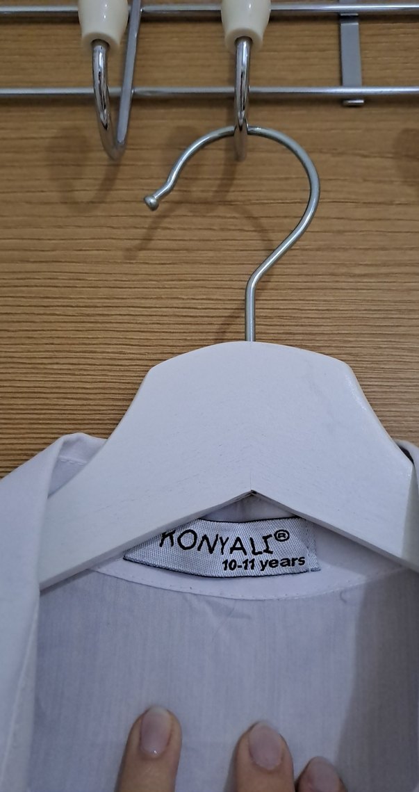 Düğmeli Beyaz Gömlek - Görsel 3