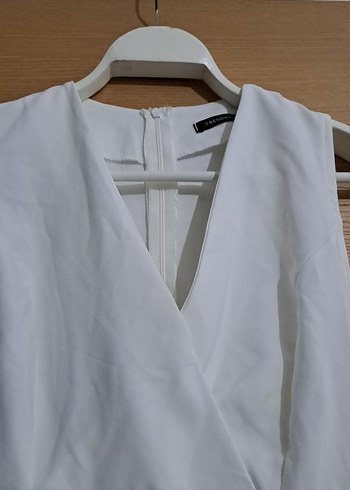 V Yaka Beyaz Midi Elbise - Görsel 2