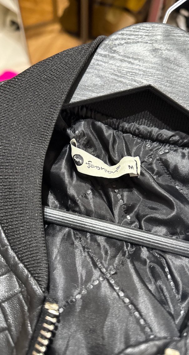 Kadın Siyah Deri Mini Ceket Fermuarlı - Görsel 2