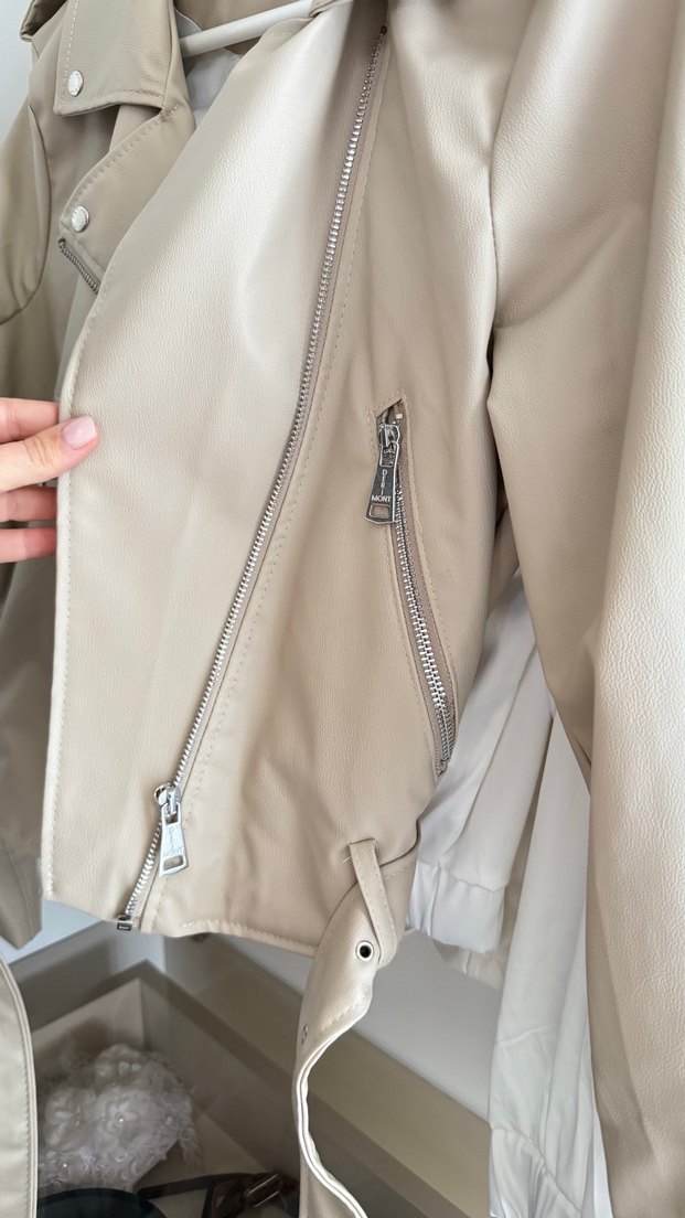 Bej Kadın Deri Kemerli Ceket - Görsel 3