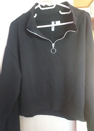 h&m siyah kısa fermuarlı sweat