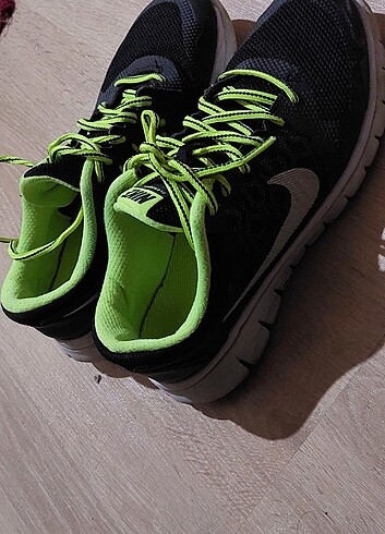 Nike spor ayakkabı