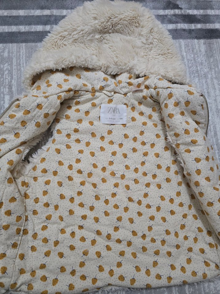 Kız Çocuk Kapüşonlu Kürklü Yelek zara - Görsel 2