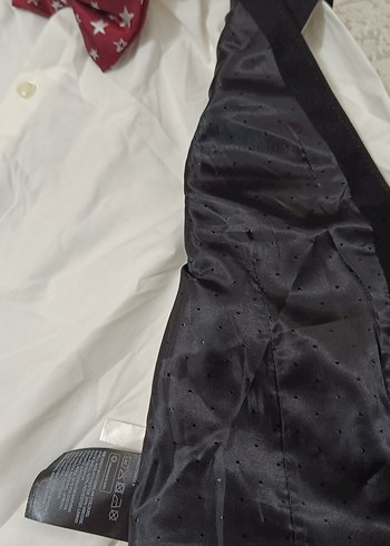 8 Yaş Beden h&m marka gömlek yelek papyon takım