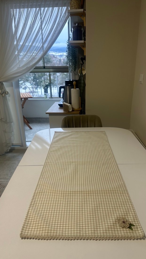 Bej Ekoseli Masa Örtüsü - Görsel 3