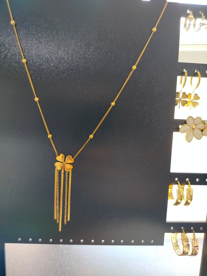 Uzun Zincir Detaylı Altın Kadın Kolye - Görsel 3