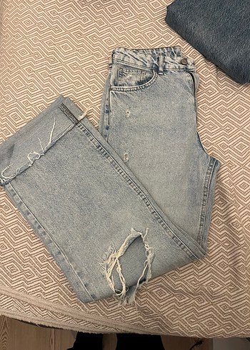 Zara Acik Mavi Yikamali Rahat Kesim Jean