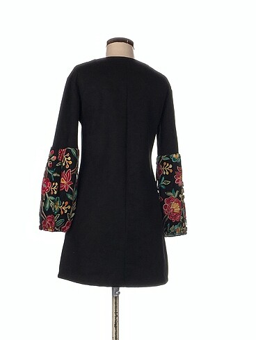 m Beden Vintage Love Kısa Elbise %70 İndirimli.