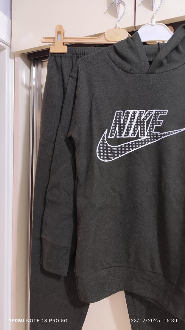 NikeHaki renk Erkek Çocuk Eşofman Takımı - Görsel 2