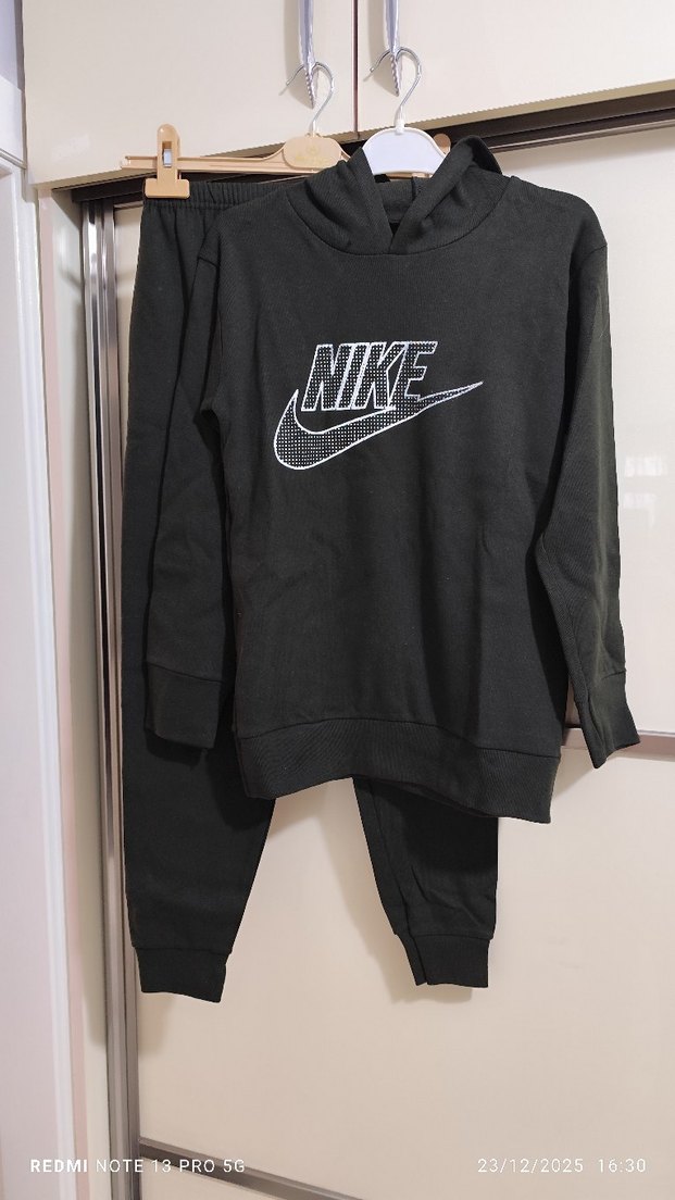NikeHaki renk Erkek Çocuk Eşofman Takımı - Görsel 3