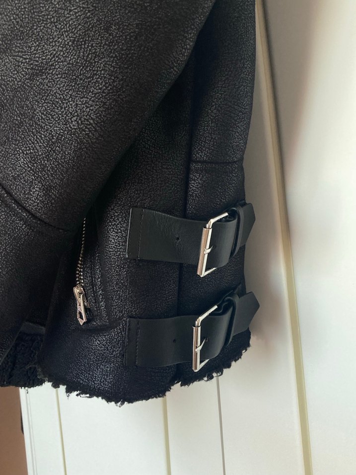 Kadın Siyah Süet Biker Ceket Bershka - Görsel 2