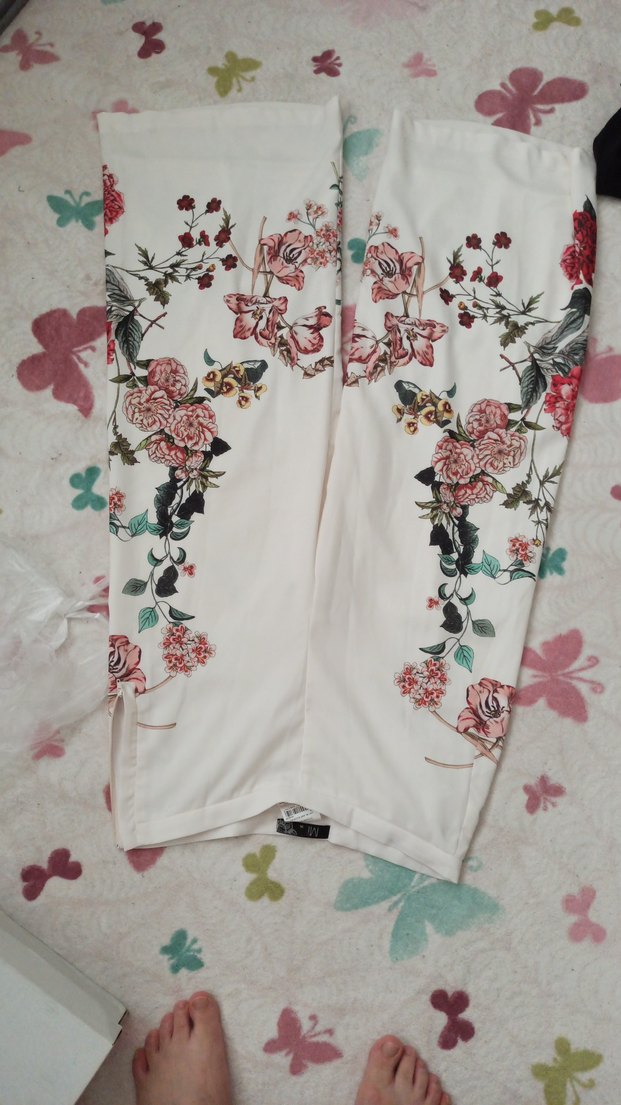 Dantel Detaylı Beyaz Çiçekli Bohem Kumaş Pantolon - Görsel 2