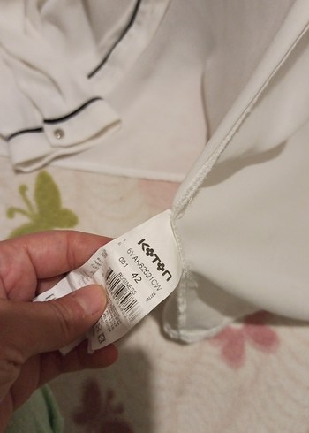 Düğmeli Beyaz Pamuklu Kadın Gömlek - Görsel 7