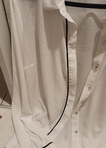 Düğmeli Beyaz Pamuklu Kadın Gömlek - Görsel 5