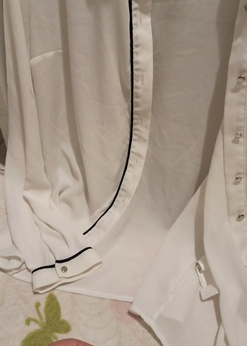 Düğmeli Beyaz Pamuklu Kadın Gömlek - Görsel 8