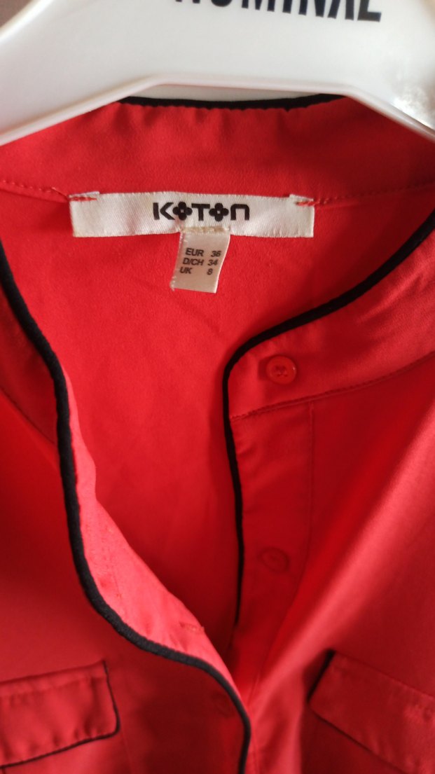 Kadın Parlak Kırmızı Düğmeli Gömlek - Görsel 3