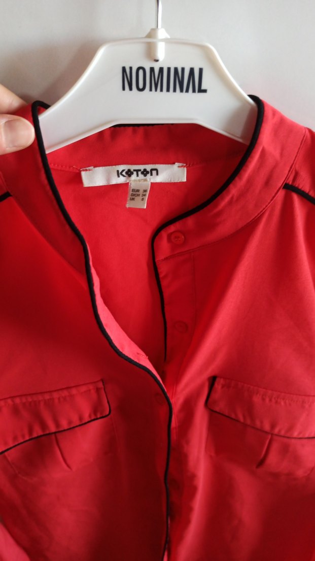 Kadın Parlak Kırmızı Düğmeli Gömlek - Görsel 5