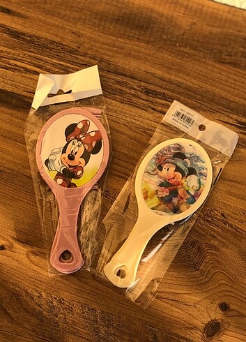 Walt Disney World Minnie Mickey Vintage ayna tarak ?