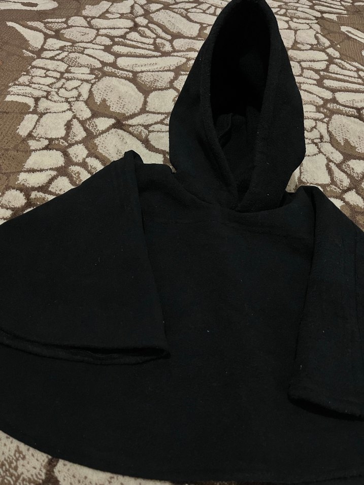 Kapüşonlu Siyah bebek Panço - Görsel 2