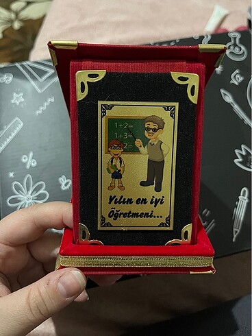 Yılın en iyi öğretmeni plaketi