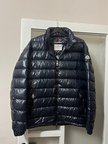 Moncler mont 4 numar