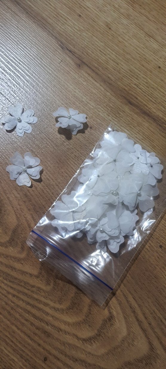 Beyaz Çiçekli Süsü 3'lü Set. - Görsel 3