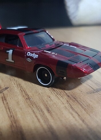 Hotwheels 5li set yanında fırlatıcı - Görsel 6