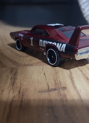 Hotwheels 5li set yanında fırlatıcı - Görsel 14