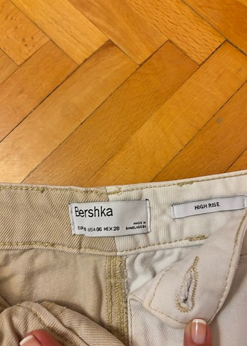 m Beden çeşitli Renk Bershka Şort