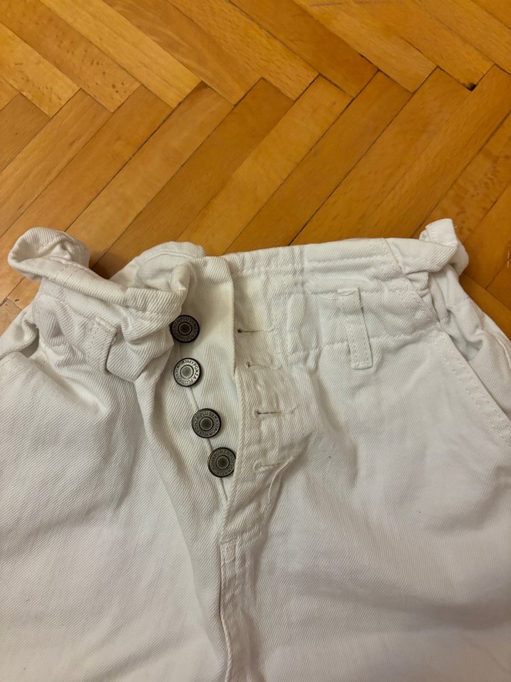 Kadın Beyaz Yüksek Bel Şort - Görsel 3