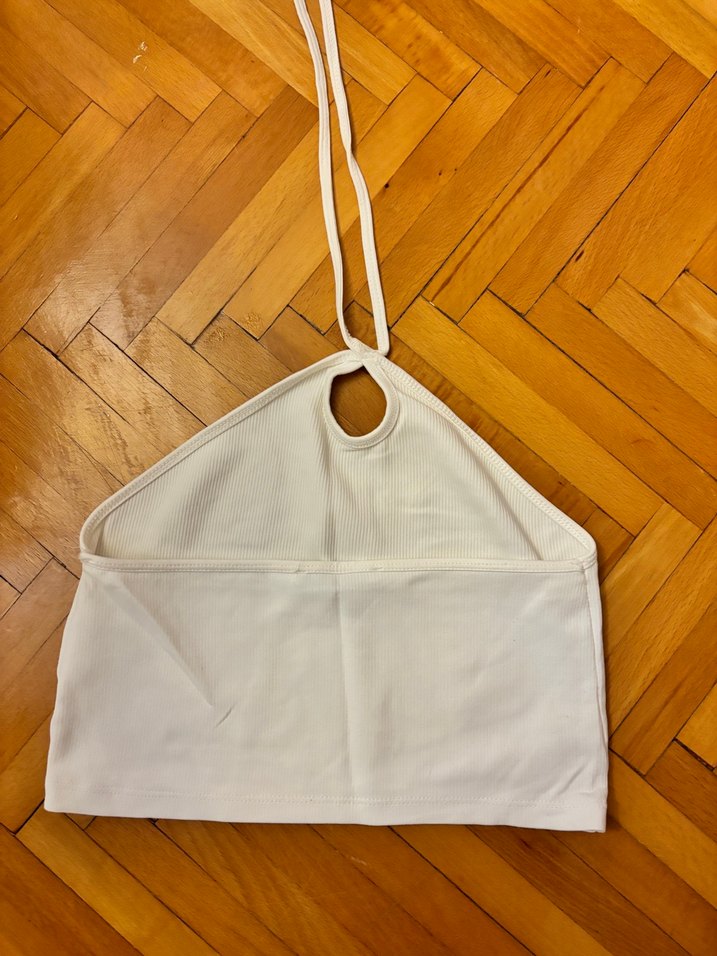 Zara Boyundan Bağlamalı Crop - Görsel 3