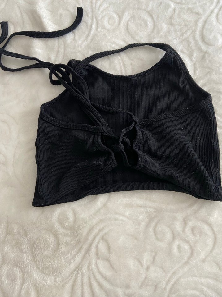 Siyah Bağlama Detaylı Kadın Crop Top - Görsel 3