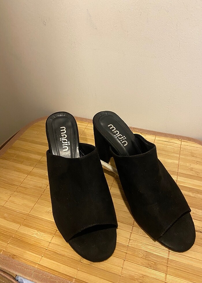 Marjin süet topuklu terlik - Görsel 3