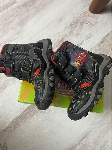 Çok az giyildi kar botu - Görsel 3