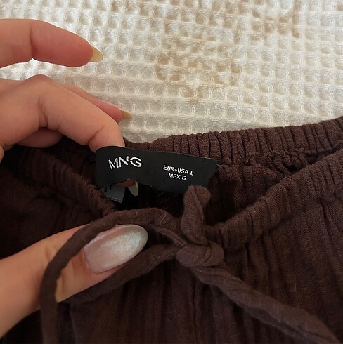 l Beden Mango bağcıklı şort